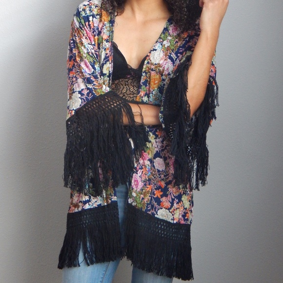 B2G1 Multi-color Floral Fringe Kimono - Picture 2 of 3